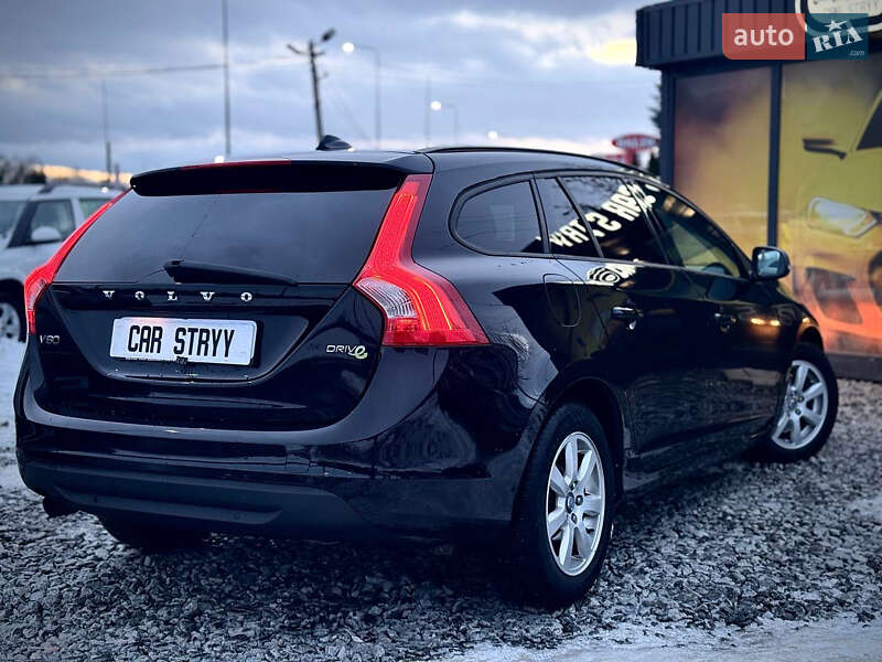 Універсал Volvo V60 2011 в Стрию