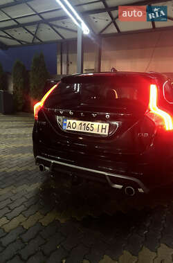 Универсал Volvo V60 2011 в Иршаве