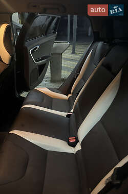 Універсал Volvo V60 2011 в Іршаві