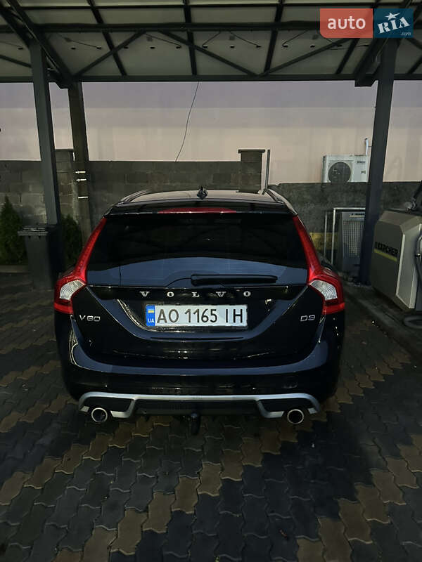 Універсал Volvo V60 2011 в Іршаві