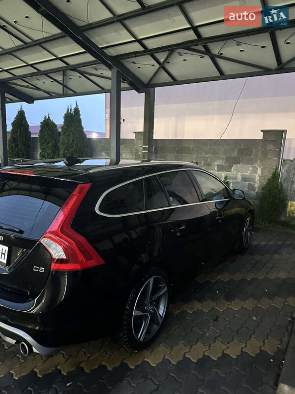 Універсал Volvo V60 2011 в Іршаві