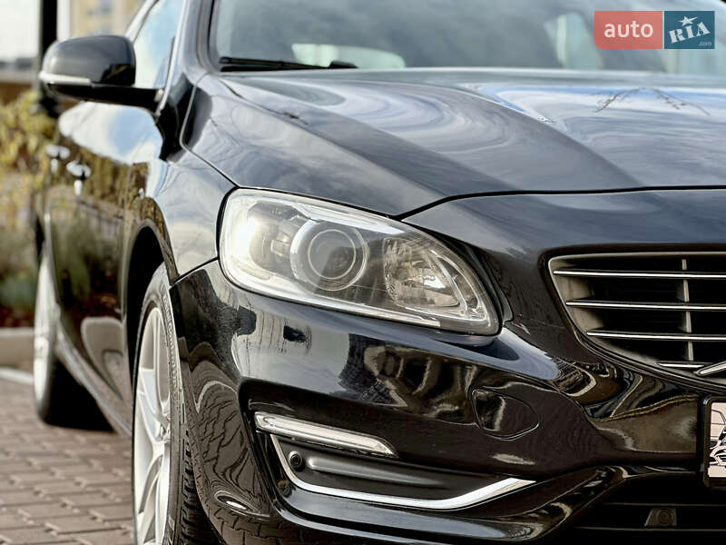Универсал Volvo V60 2014 в Киеве