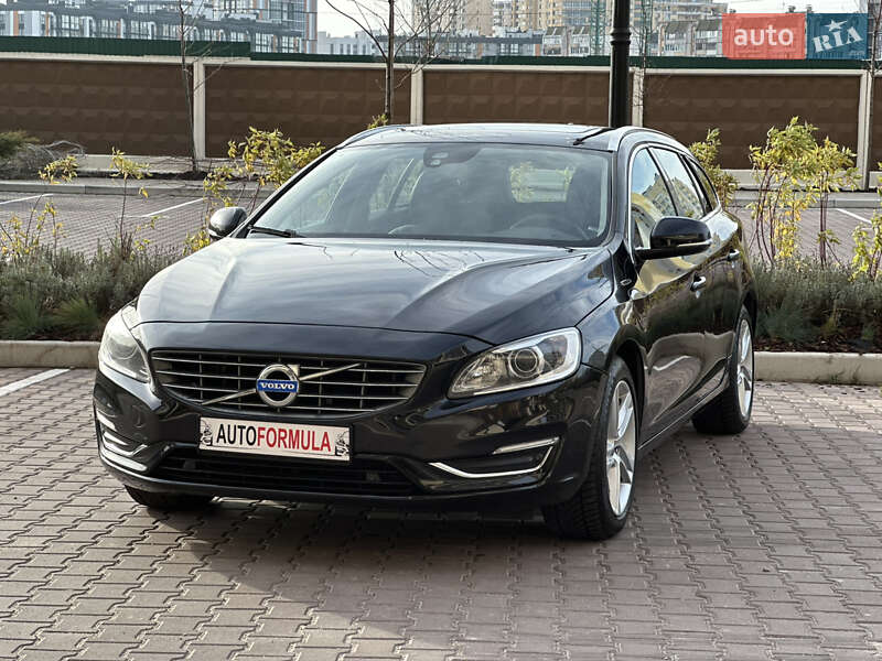 Универсал Volvo V60 2014 в Киеве
