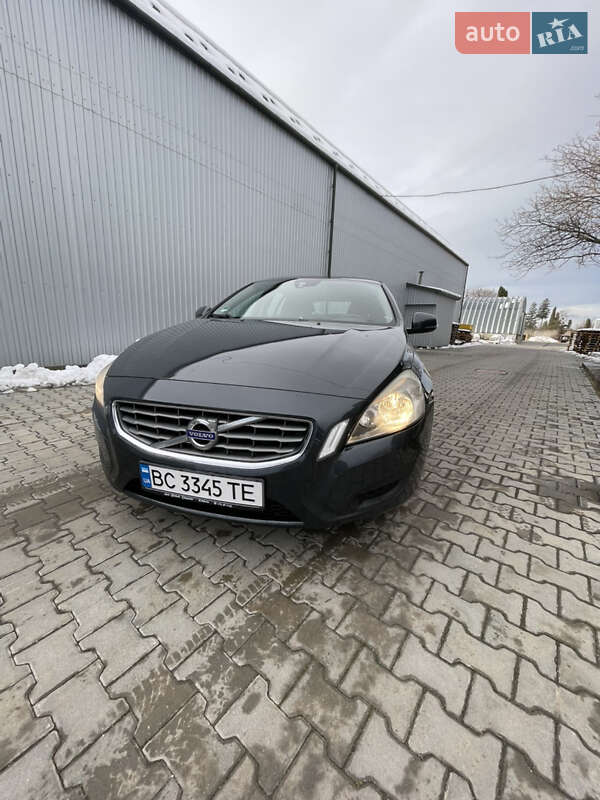Універсал Volvo V60 2011 в Стрию