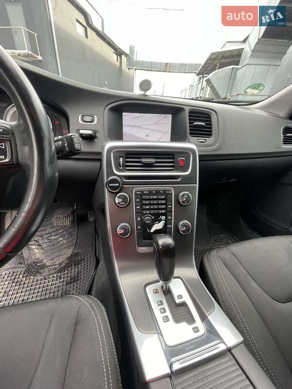 Універсал Volvo V60 2011 в Стрию