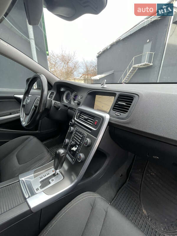 Універсал Volvo V60 2011 в Стрию