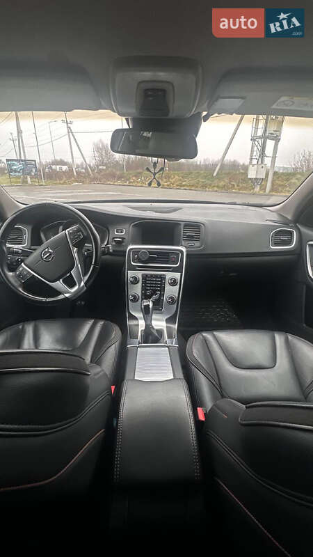 Універсал Volvo V60 2015 в Львові