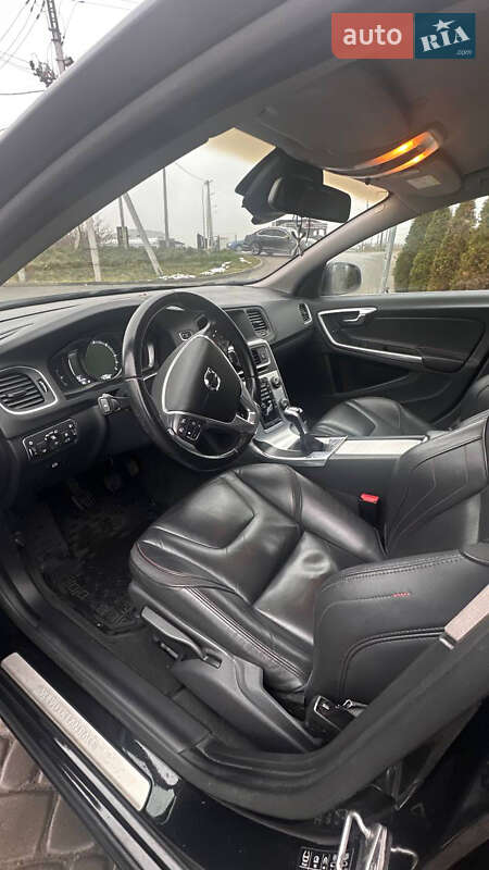 Універсал Volvo V60 2015 в Львові