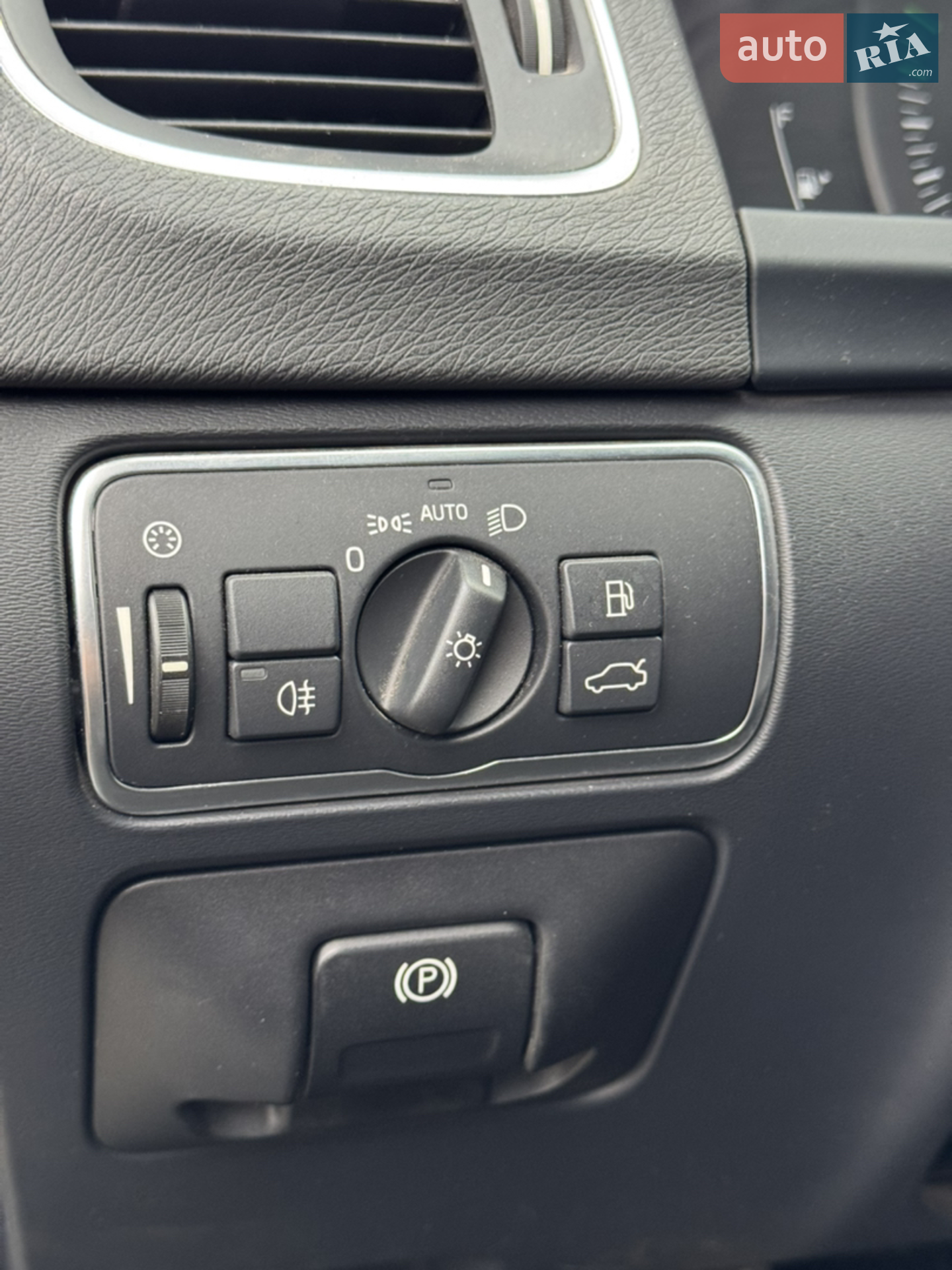 2015 Volvo V60 - мініатюра 47