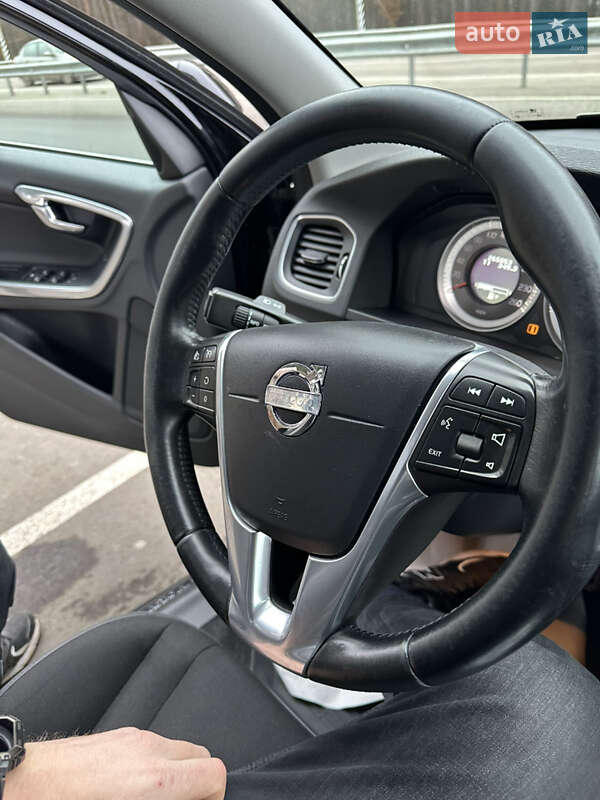 Універсал Volvo V60 2012 в Дубні фото 27 Універсал Volvo V60 2012 в Дубні