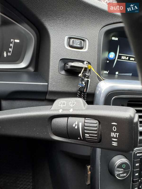 Универсал Volvo V60 2016 в Сумах