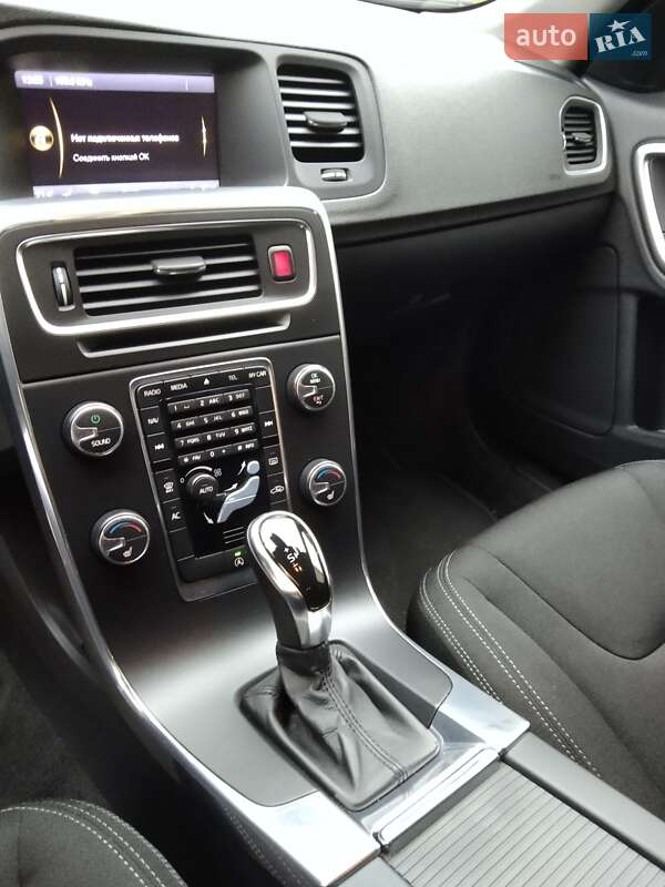 Универсал Volvo V60 2013 в Киеве фото 20 Универсал Volvo V60 2013 в Киеве