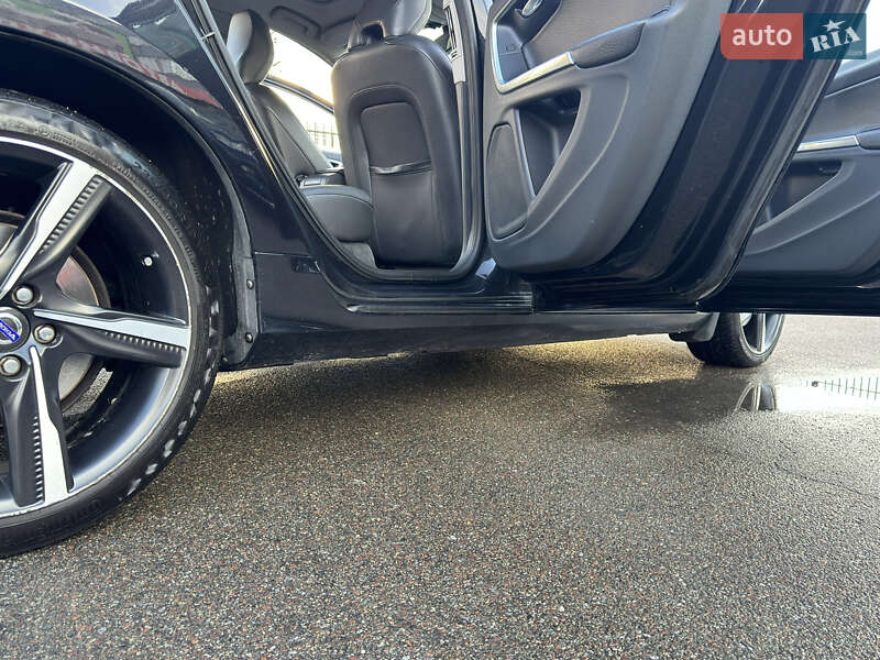 Універсал Volvo V60 2011 в Києві фото 17 Універсал Volvo V60 2011 в Києві