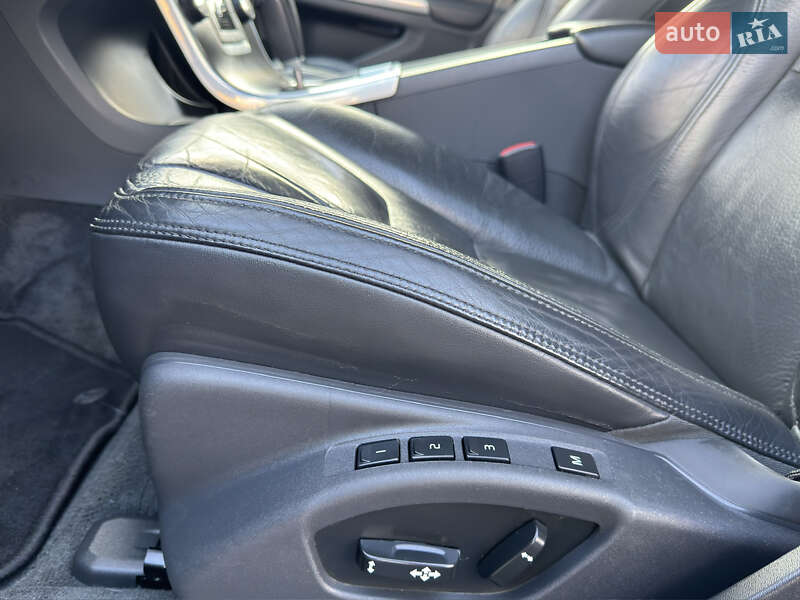 Універсал Volvo V60 2011 в Києві фото 24 Універсал Volvo V60 2011 в Києві