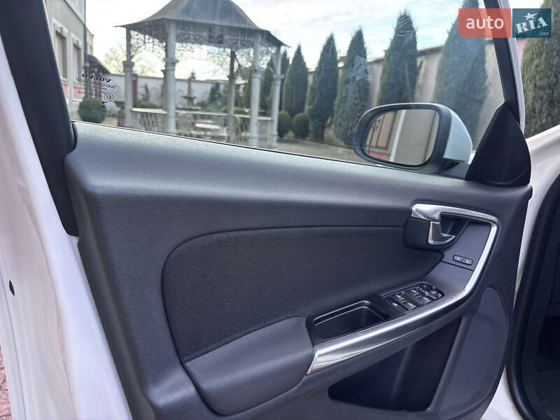 Универсал Volvo V60 2013 в Стрые