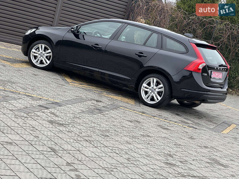 Универсал Volvo V60 2012 в Стрые фото 72 Универсал Volvo V60 2012 в Стрые