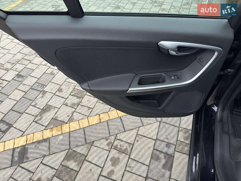 Универсал Volvo V60 2012 в Стрые фото 105 Универсал Volvo V60 2012 в Стрые