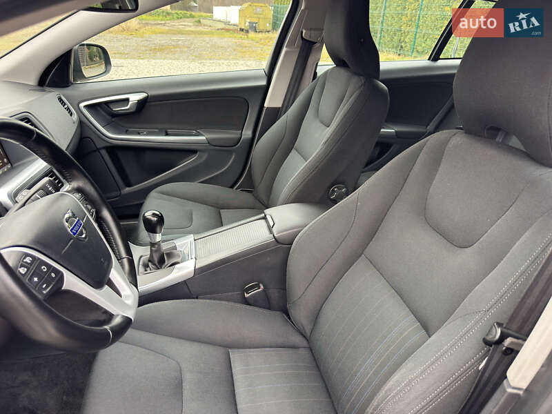 Универсал Volvo V60 2012 в Стрые фото 122 Универсал Volvo V60 2012 в Стрые