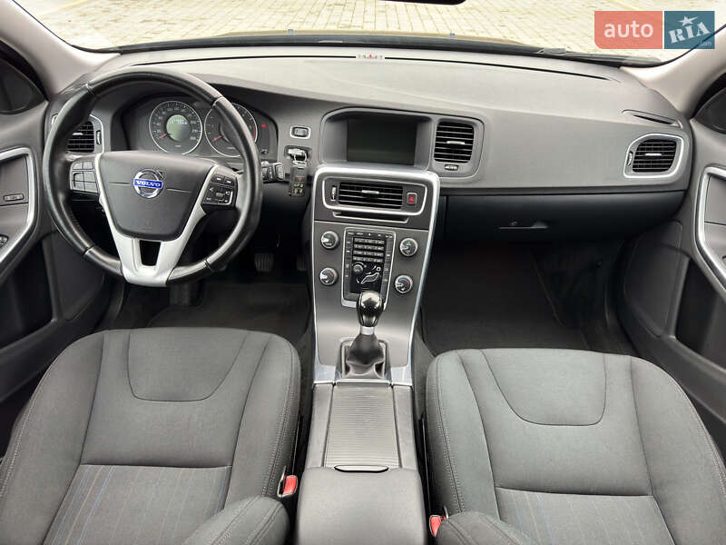 Универсал Volvo V60 2012 в Стрые фото 129 Универсал Volvo V60 2012 в Стрые