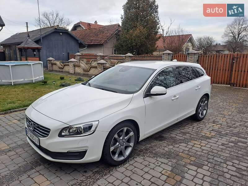 Універсал Volvo V60 2017 в Коломиї