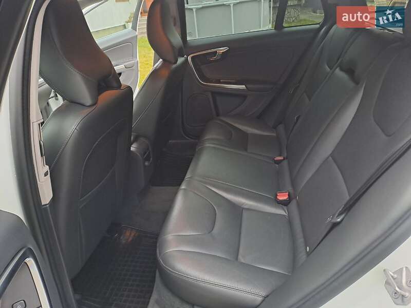 Універсал Volvo V60 2017 в Коломиї