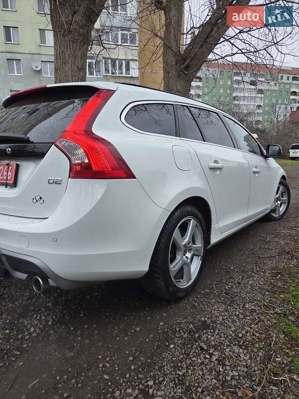 Универсал Volvo V60 2012 в Львове