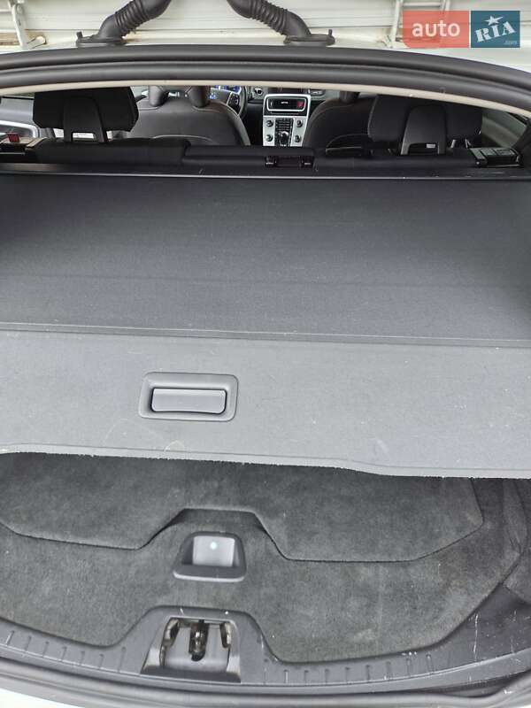 Универсал Volvo V60 2012 в Львове