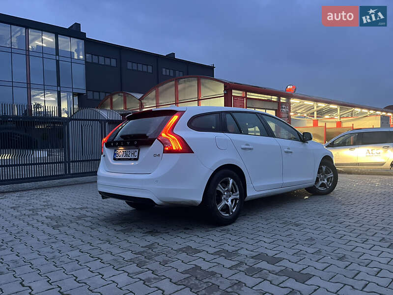 Volvo V60 2014