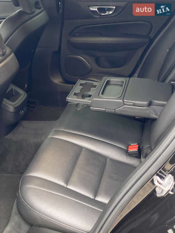 Універсал Volvo V60 2020 в Києві