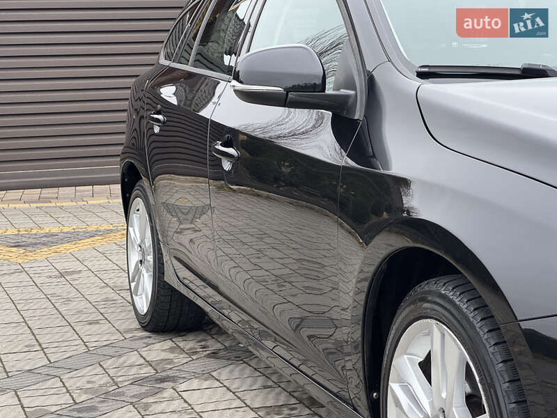 Универсал Volvo V60 2012 в Стрые