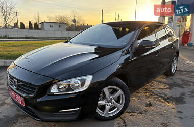 Универсал Volvo V60 2015 в Дубно