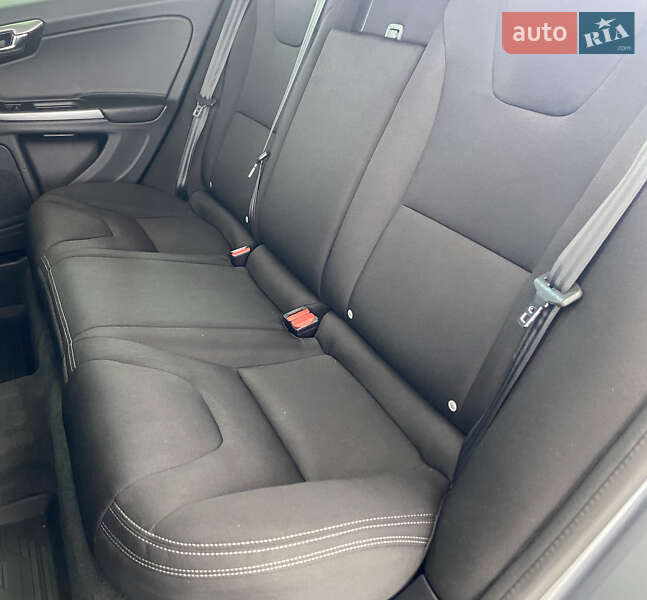 Универсал Volvo V60 2018 в Львове фото 11 Универсал Volvo V60 2018 в Львове