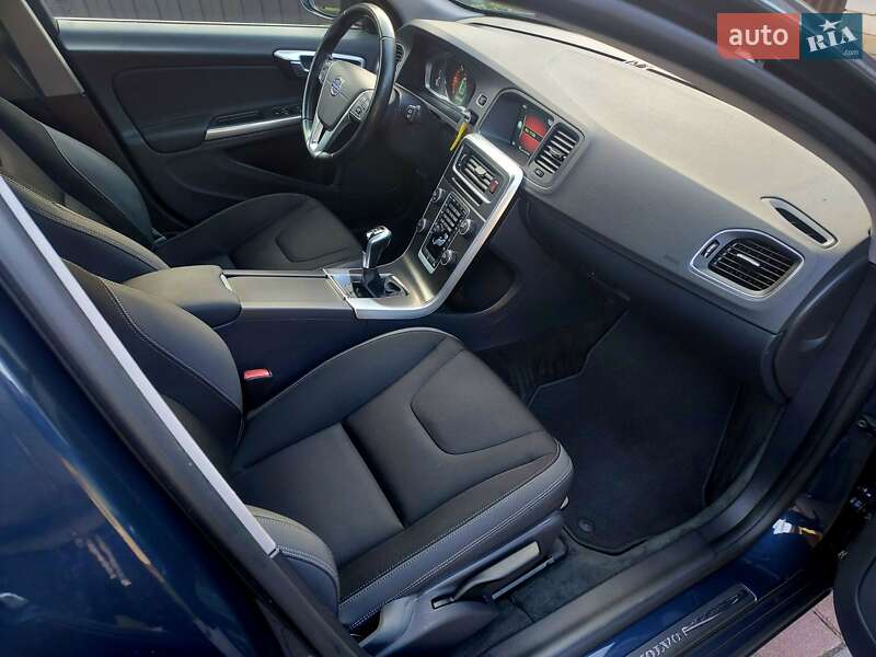 Універсал Volvo V60 2014 в Бродах