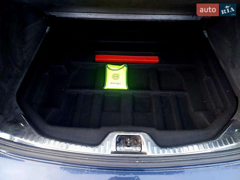 Універсал Volvo V60 2014 в Бродах