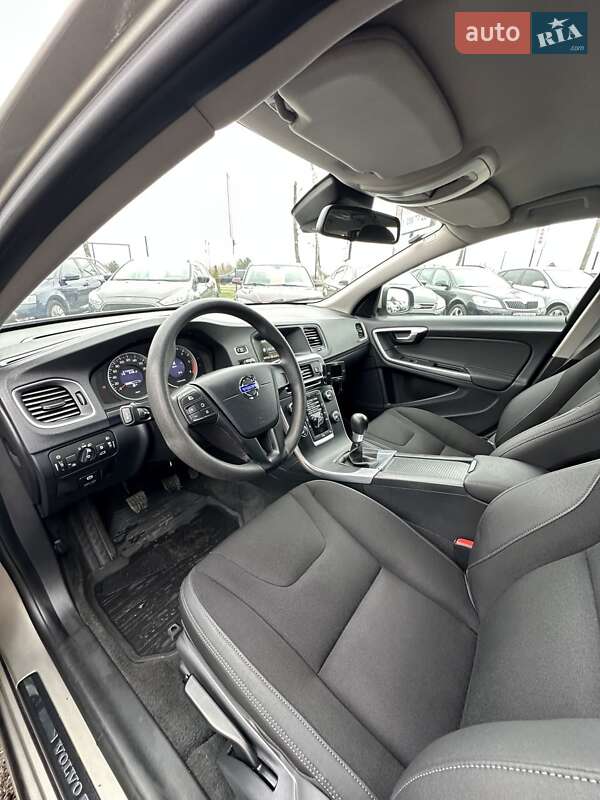 Универсал Volvo V60 2011 в Белогородке