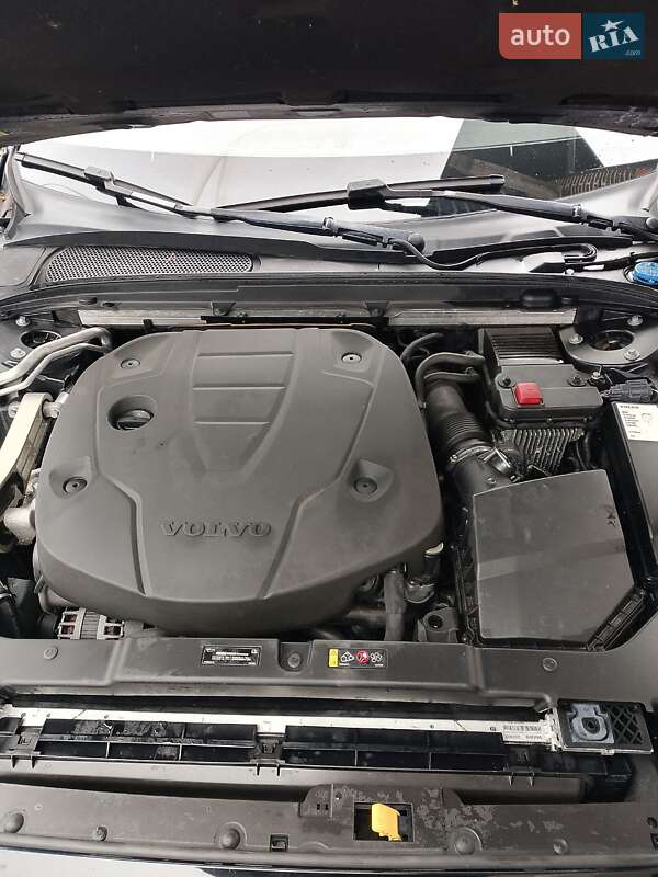 Универсал Volvo V60 2019 в Одессе