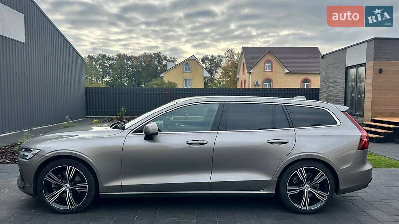 Универсал Volvo V60 2021 в Ровно