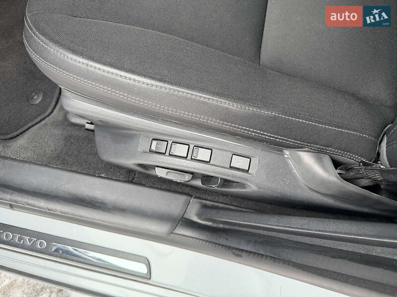 Универсал Volvo V60 2013 в Луцке фото 23 Универсал Volvo V60 2013 в Луцке