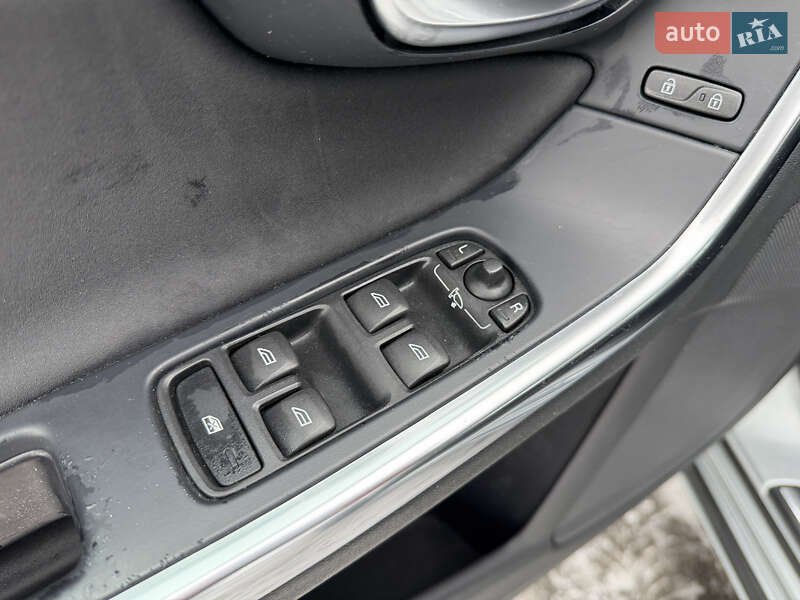 Универсал Volvo V60 2013 в Луцке фото 27 Универсал Volvo V60 2013 в Луцке