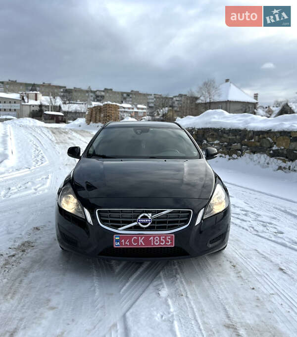 Универсал Volvo V60 2013 в Калуше