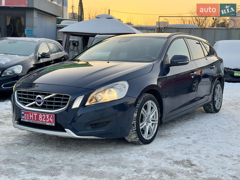 Универсал Volvo V60 2012 в Киеве