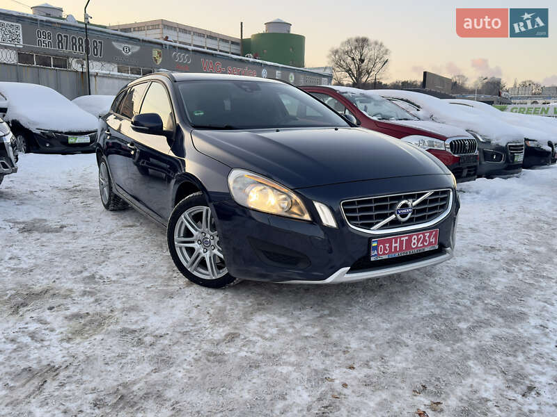 Универсал Volvo V60 2012 в Киеве
