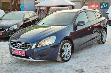 Универсал Volvo V60 2012 в Киеве