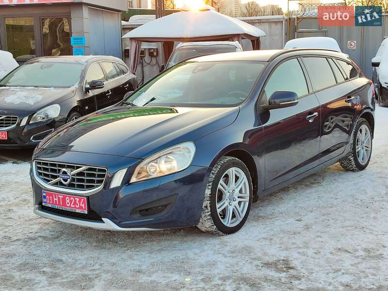 Универсал Volvo V60 2012 в Киеве