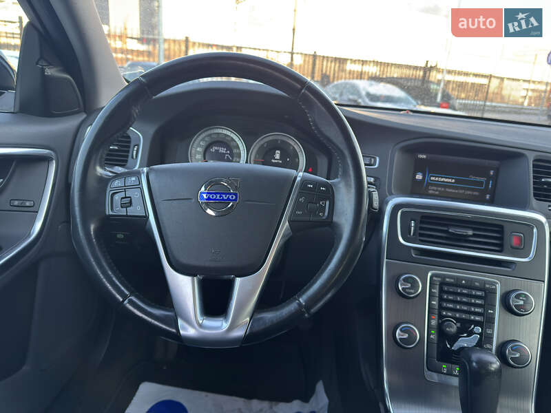 Универсал Volvo V60 2011 в Киеве