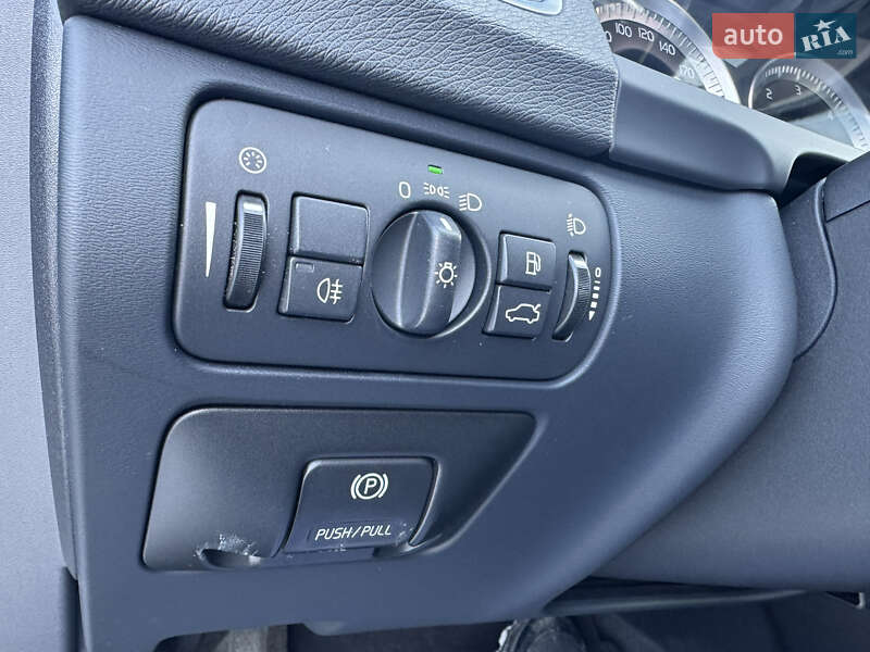 Универсал Volvo V60 2011 в Киеве