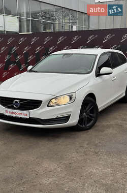 Універсал Volvo V60 2016 в Сумах