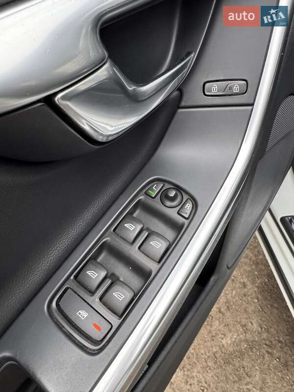 Универсал Volvo V60 2016 в Сумах фото 26 Универсал Volvo V60 2016 в Сумах