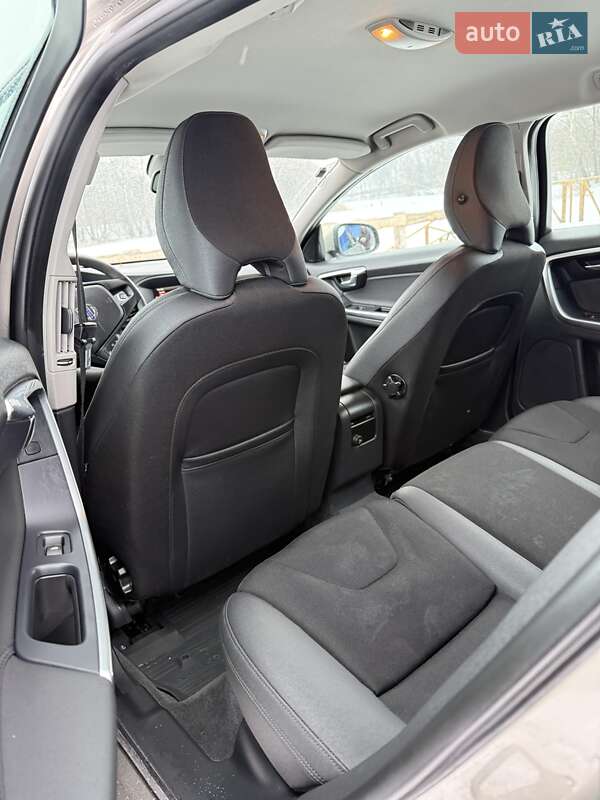 Универсал Volvo V60 2011 в Сумах фото 19 Универсал Volvo V60 2011 в Сумах