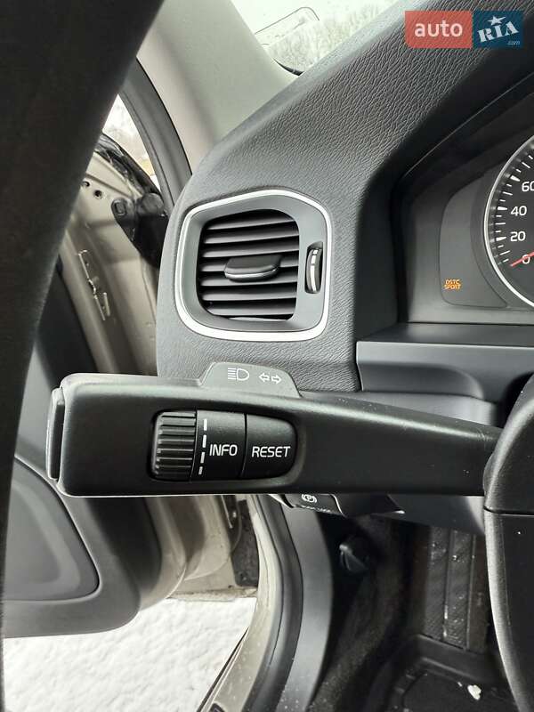 Универсал Volvo V60 2011 в Сумах фото 36 Универсал Volvo V60 2011 в Сумах